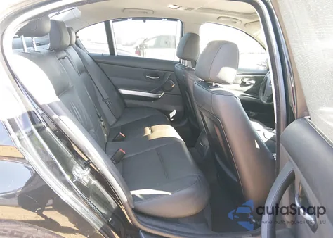 2006 BMW 330I z USA, uszkodzony, nr VIN WBAVB33576KR72889